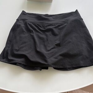 Black Vuori pleated tennis skirt size M